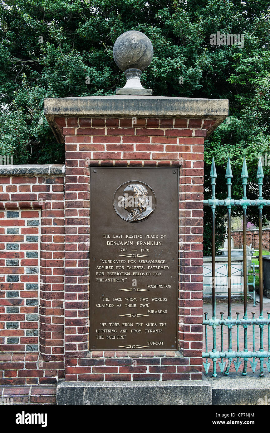 Luogo di sepoltura di Benjamin Franklin alla Chiesa di Cristo cimitero, Philadelphia, Pennsylvania, STATI UNITI D'AMERICA Foto Stock