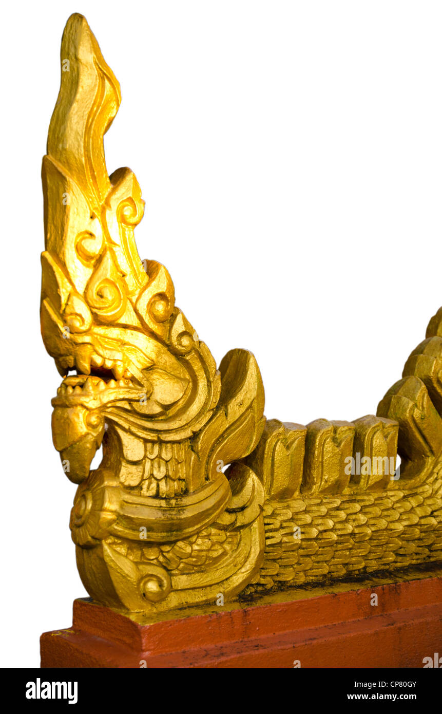 Gold Dragon nel tempio buddista Foto Stock