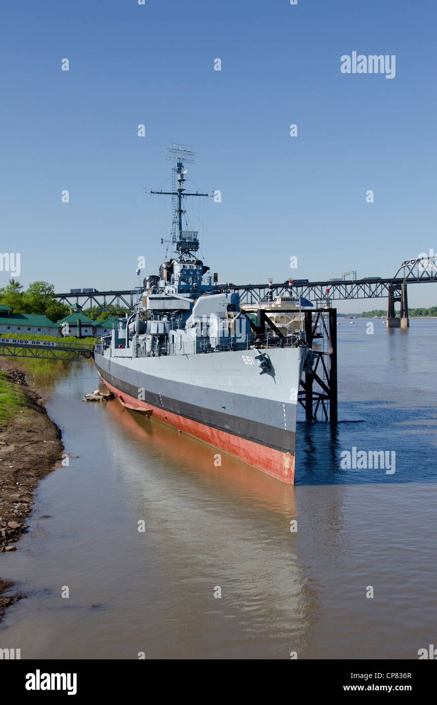 Louisiana baton rouge. fiume Mississippi area portuale. uss kidd Veterans Memorial. ii guerra mondiale fletcher class destroyer. Foto Stock