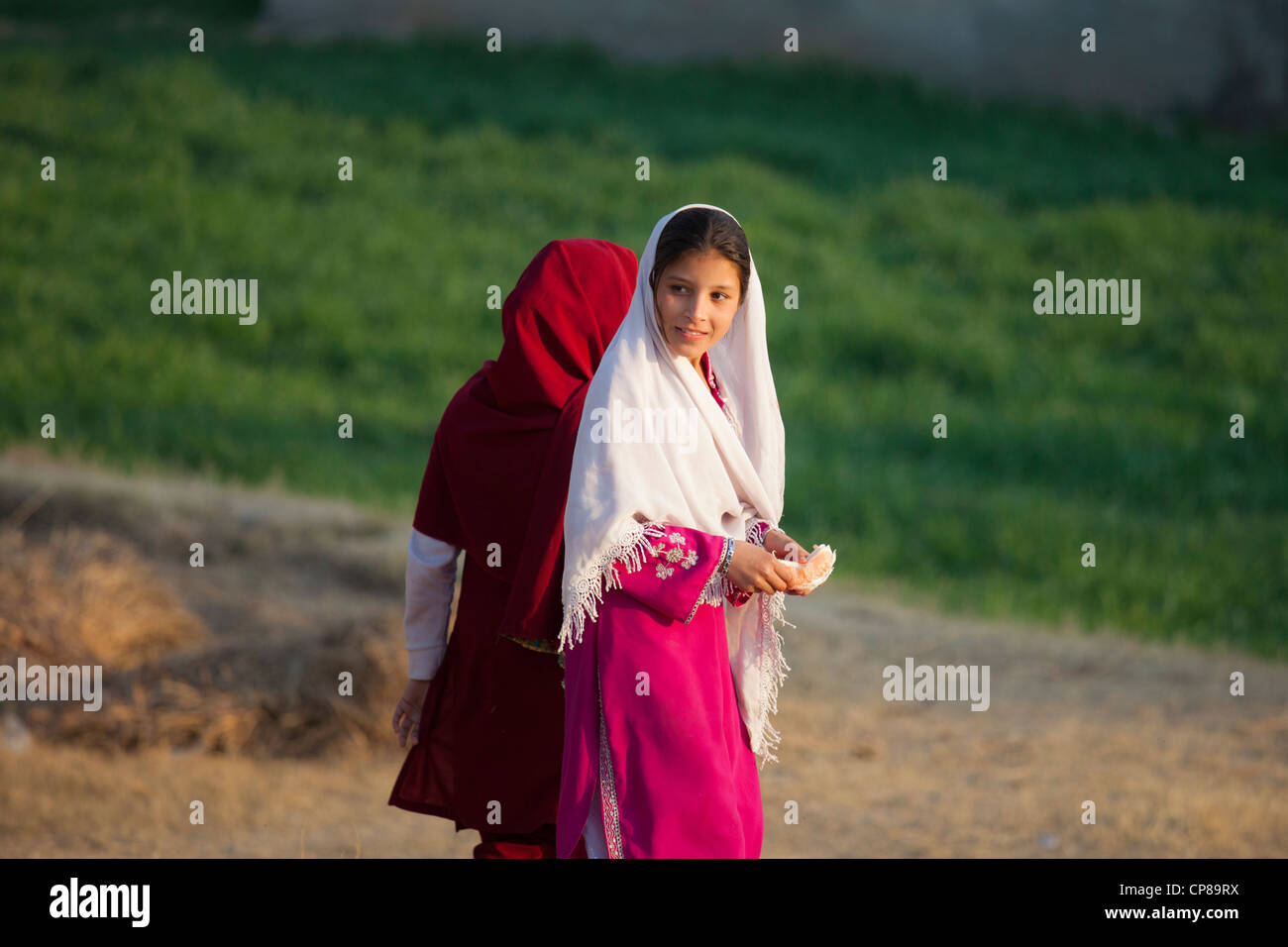 Ragazze locali in Taxila, Provincia del Punjab, Pakistan Foto Stock