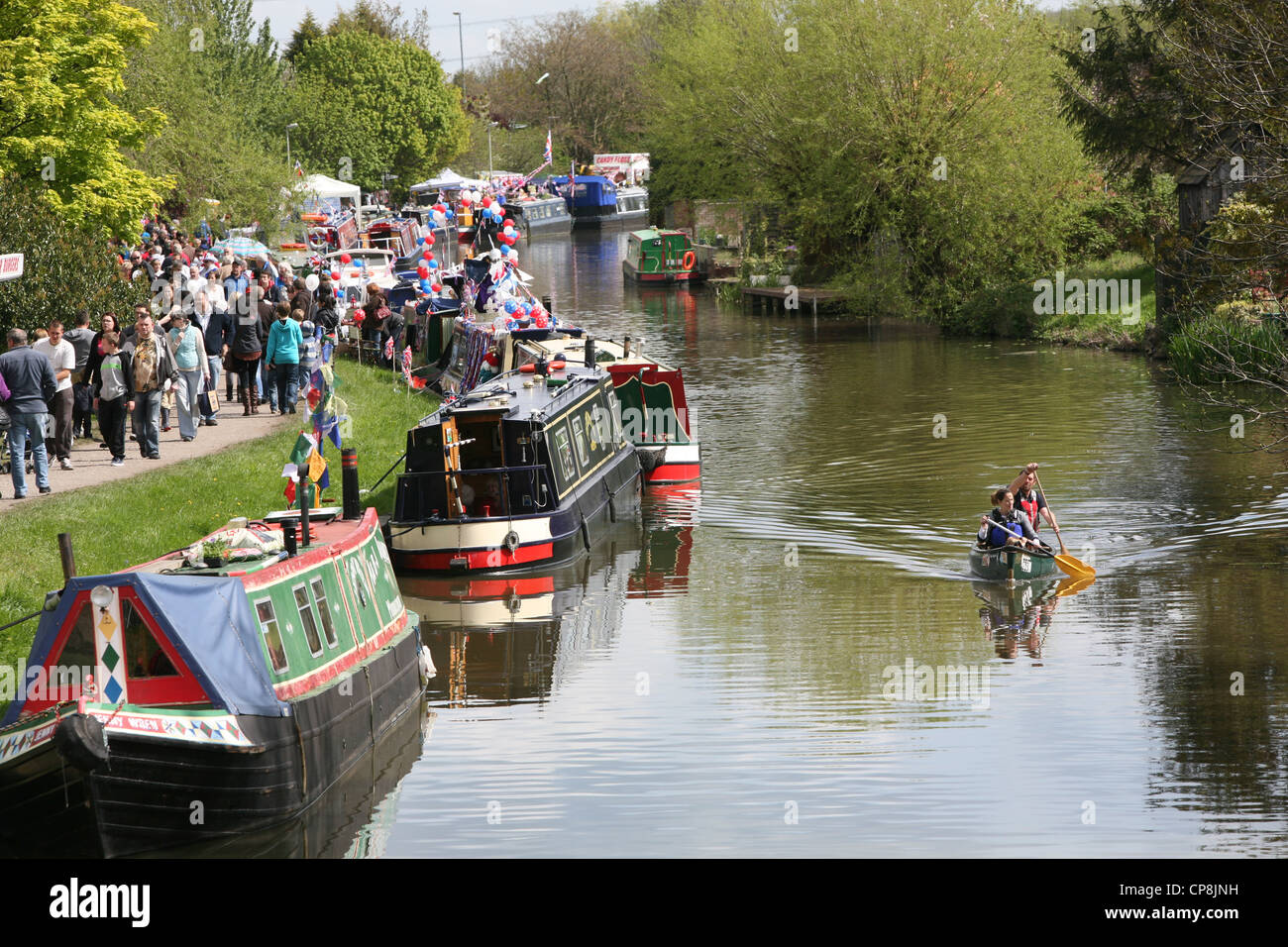 Imbarcazioni strette al boat festival in loughborough leicestershire Foto Stock