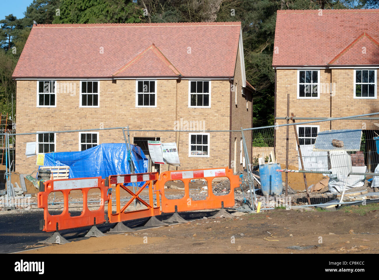 Nuove case in costruzione a Hindhead, Surrey, dopo l'apertura del tunnel Hindhead Foto Stock