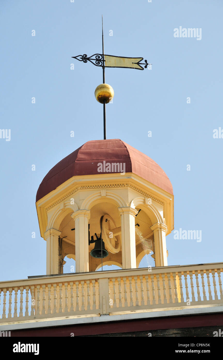 Cupola, Campana e weathervane del vecchio Castello Nuovo Courthouse in New Castle, Delaware Foto Stock
