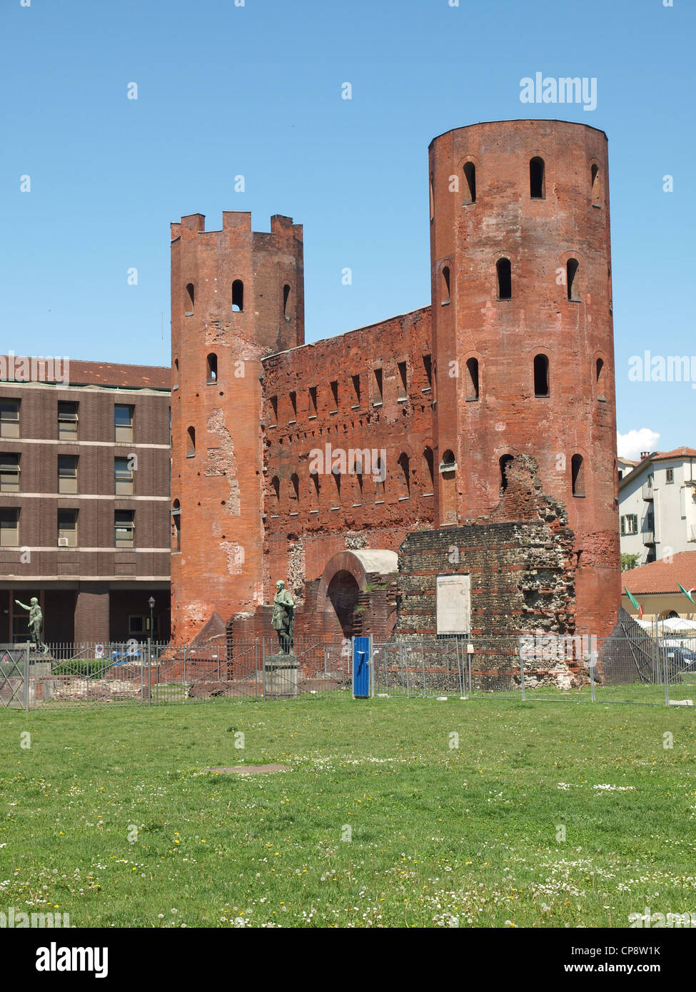 Le Torri Palatine antiche porte romane di Torino, Italia Foto Stock