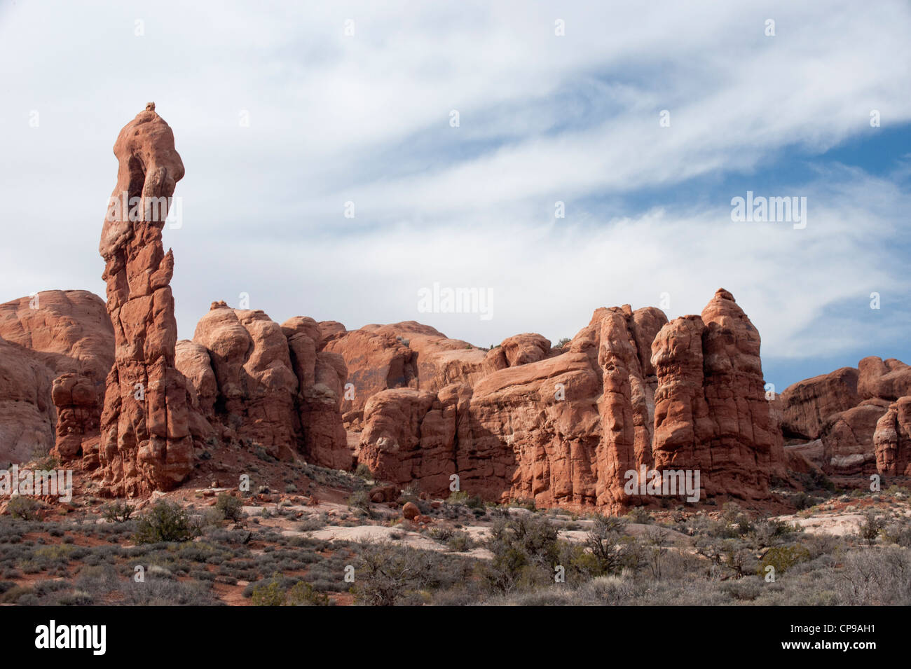 I pinnacoli di roccia a nord della Grande Muraglia in Arches National Park nello Utah Foto Stock