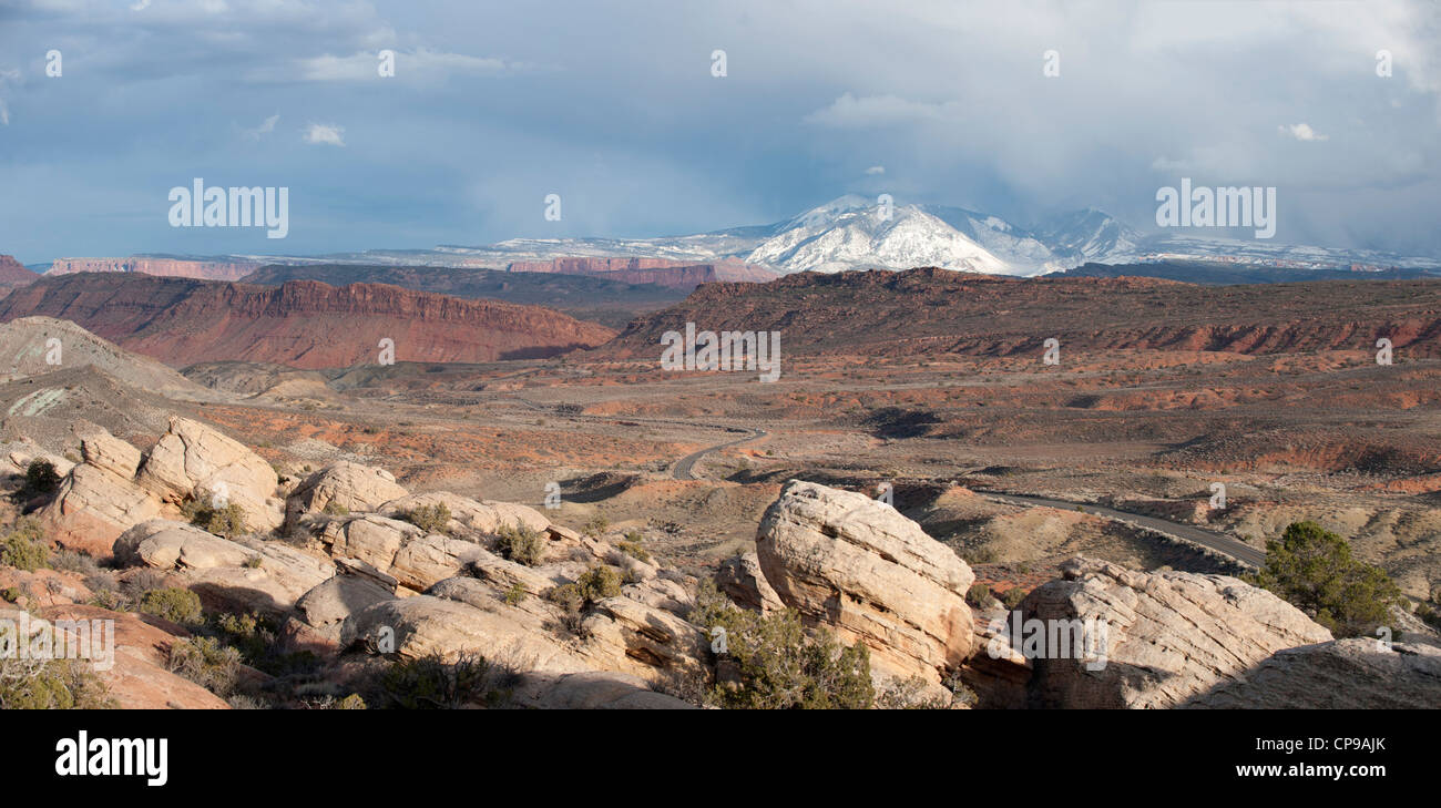 Valle di sale, Valle della cache e La Sal Mountains, Arches National Park, Utah Foto Stock