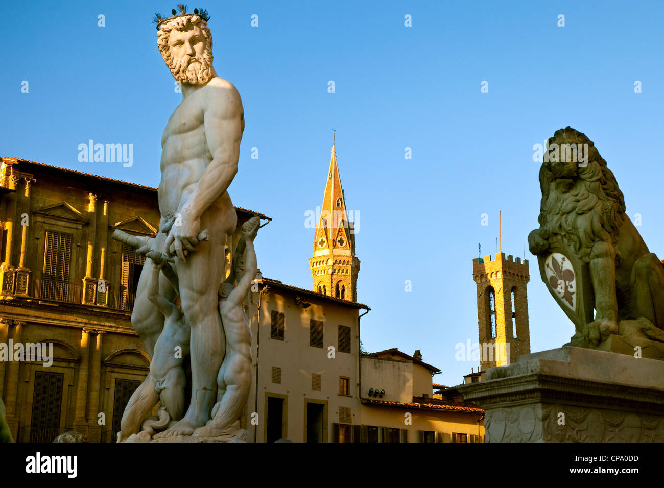 Statua del Nettuno in Piazza della Signoria a Firenze Toscana Italia Foto Stock