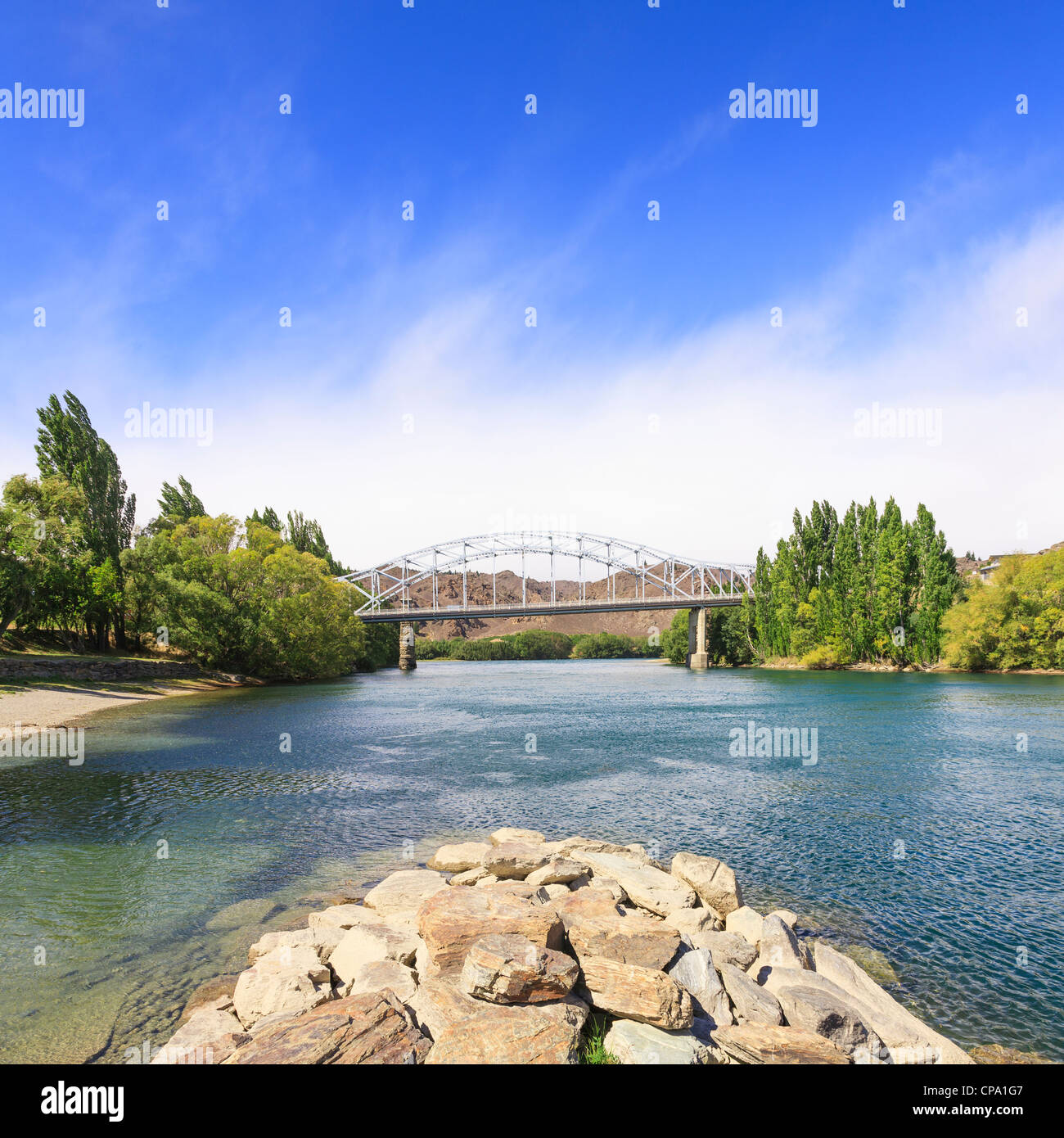 Il ponte sul fiume Clutha a Alexandra, Otago, Nuova Zelanda. Foto Stock