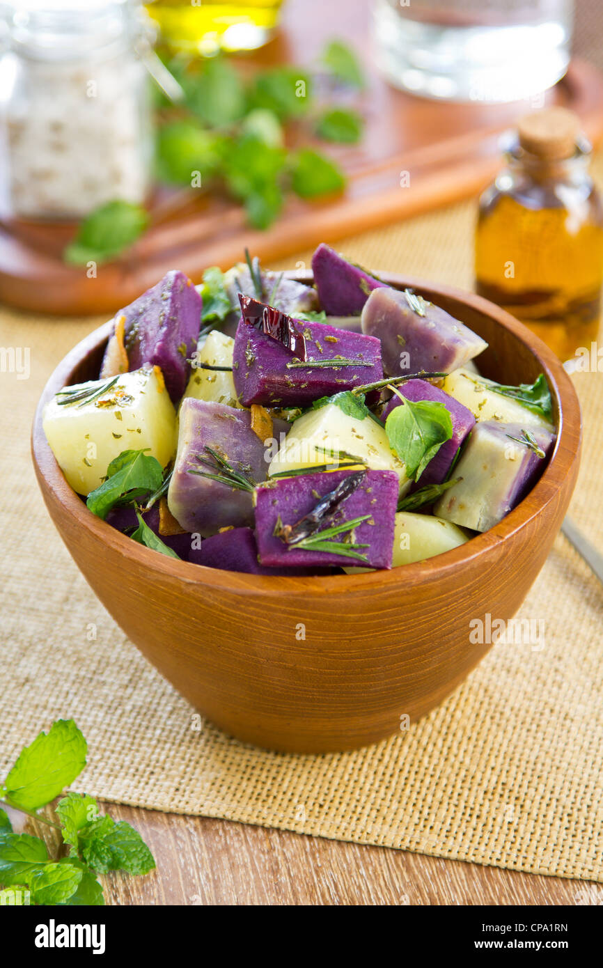 Patate e insalata di filato Foto Stock