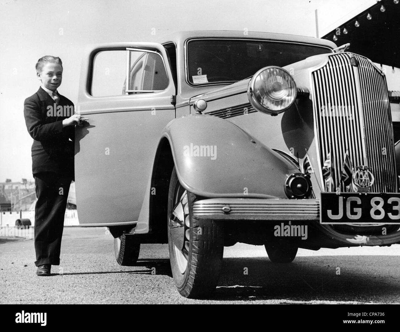 MIDGET con auto a Margate fiera del divertimento circa 1935 Foto Stock