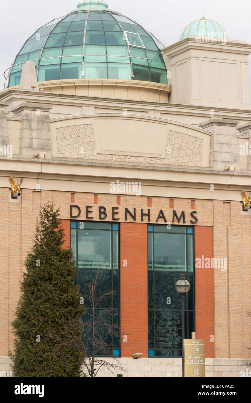Segno Debenhams al di fuori del reparto store presso il Trafford Centre near Manchester. Foto Stock