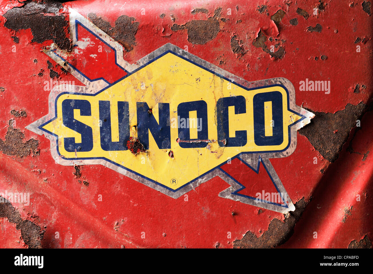 Dettaglio della vecchia tanica con Sunoco (Sun Oil Company) il logo Foto Stock