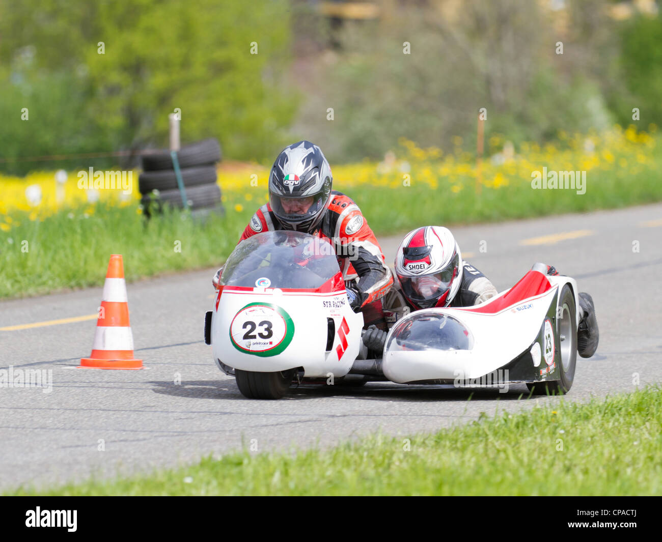Vintage moto sidecar STR Suzuki Kneeler T 500 dal 1979 al Grand Prix in Mutschellen, SUI il 29 aprile 2012. Foto Stock