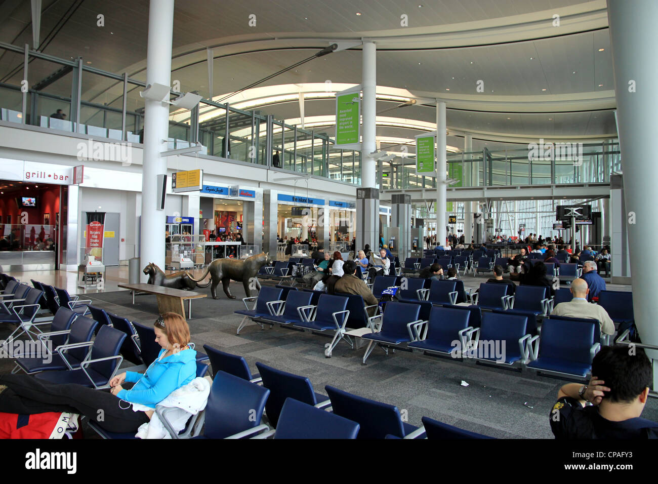Un Toronto Pearson Airport area di attesa Foto Stock