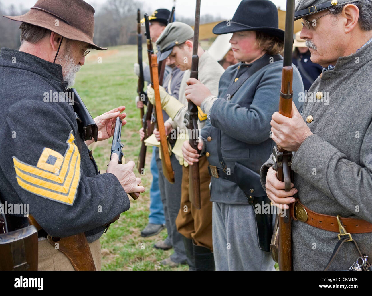 Stati Uniti d'America, Tennessee, Parkers bivio parco dello stato. Reenactors del settimo cavalleria del Tennessee, la società C durante un anno. Foto Stock
