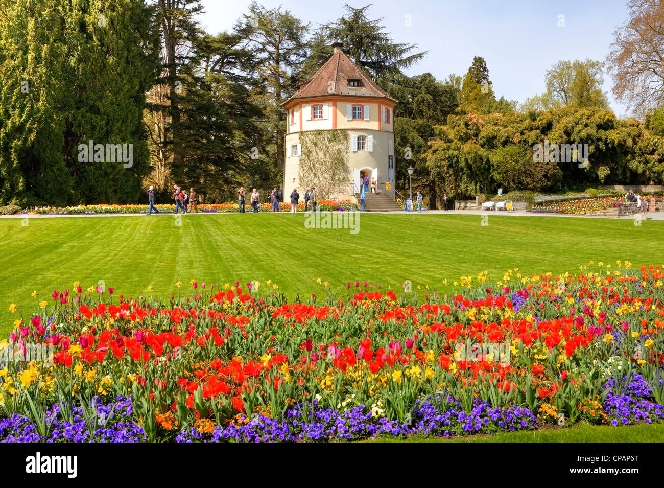 Castello di Mainau, giardinieri Tower, isola dei fiori, il lago di Costanza, Baden-Württemberg, Germania Foto Stock