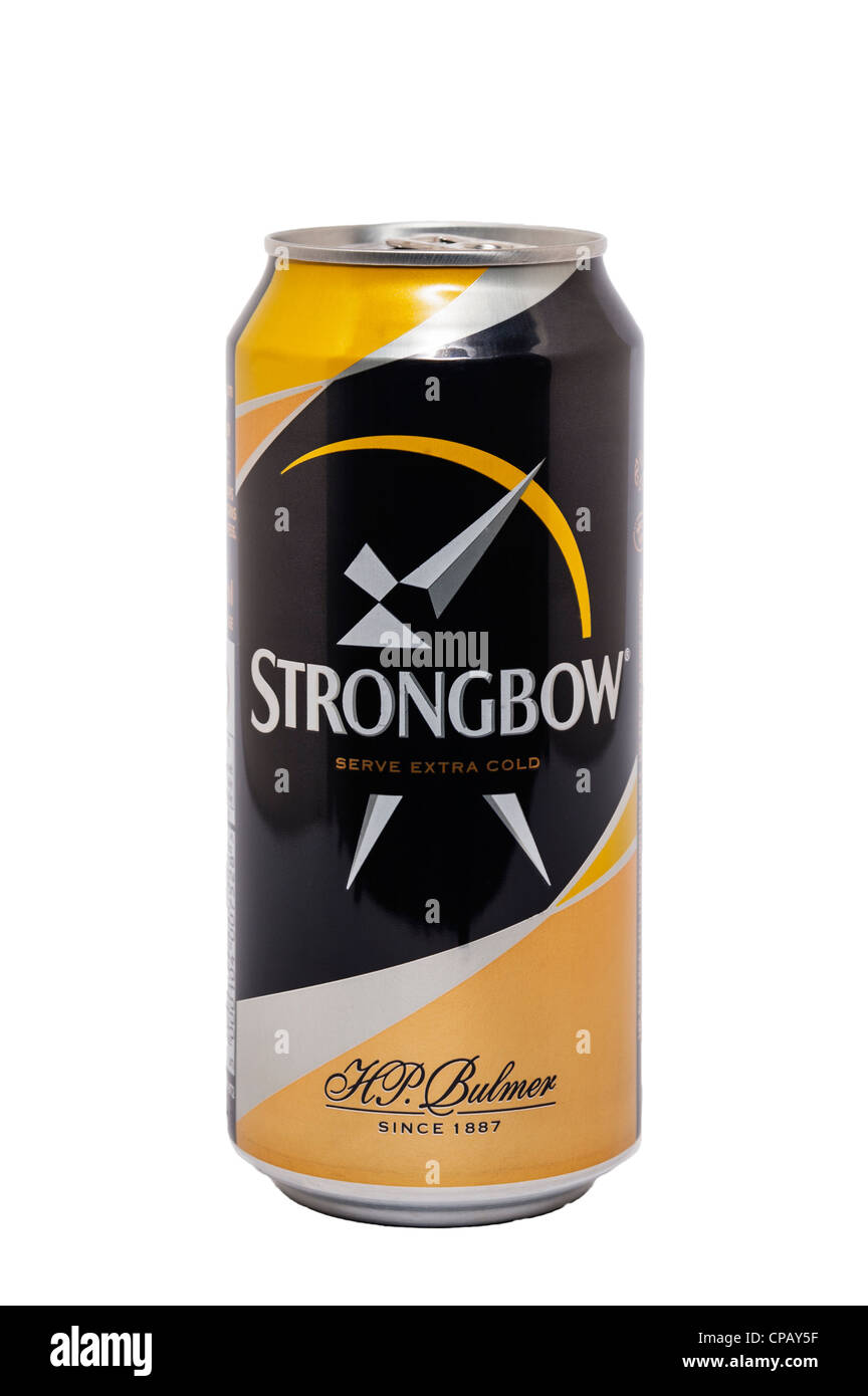 Un può di Bulmers Strongbow sidro su sfondo bianco Foto Stock Un può di Bulmers Strongbow sidro su sfondo bianco Foto Stock