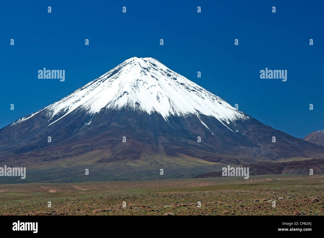 Volcan Licancabur vicino a San Pedro de Atacama Andes Cile Foto Stock