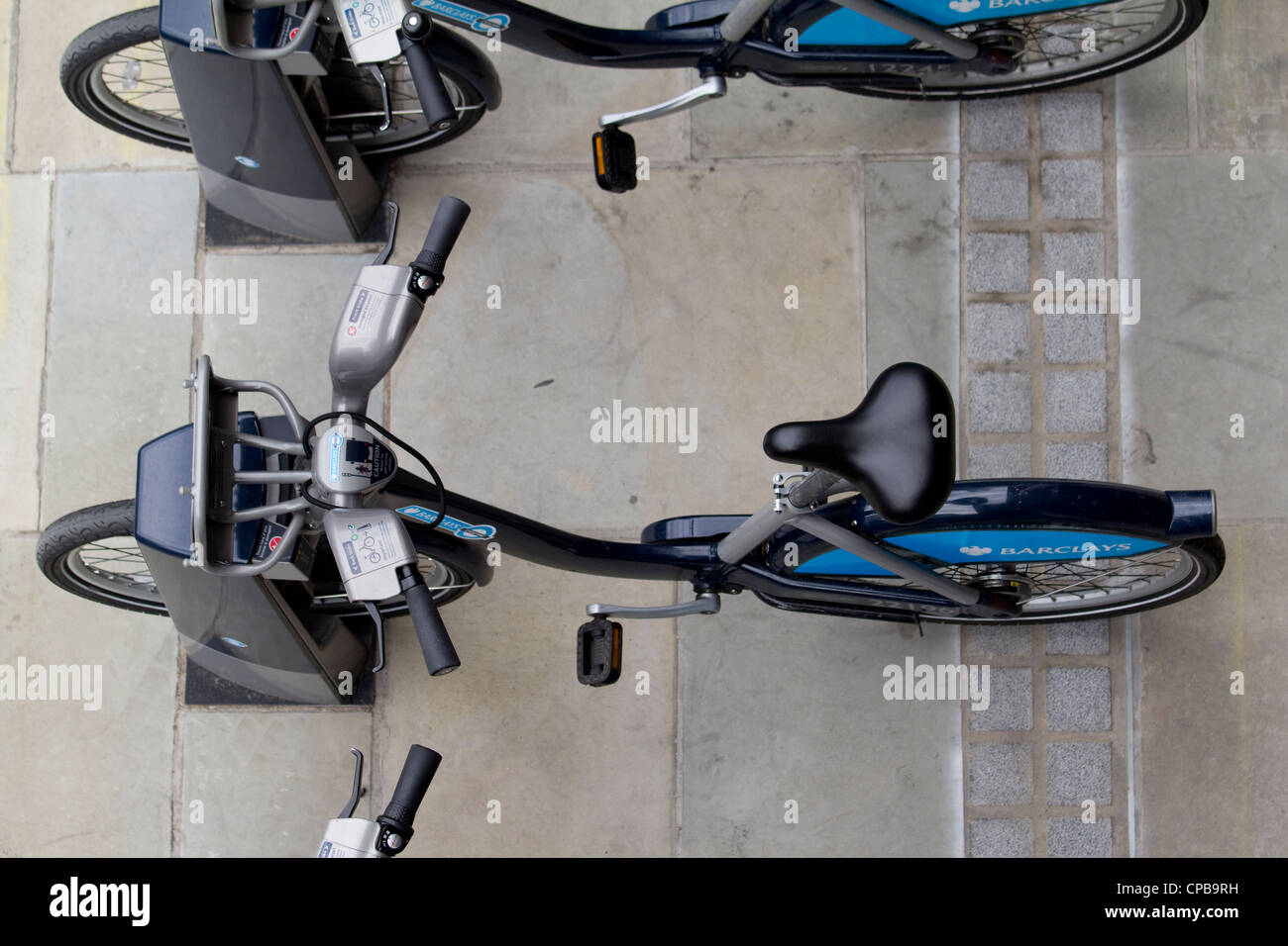 Boris bikes, London cycle regime di noleggio, blu barclays biciclette Foto Stock
