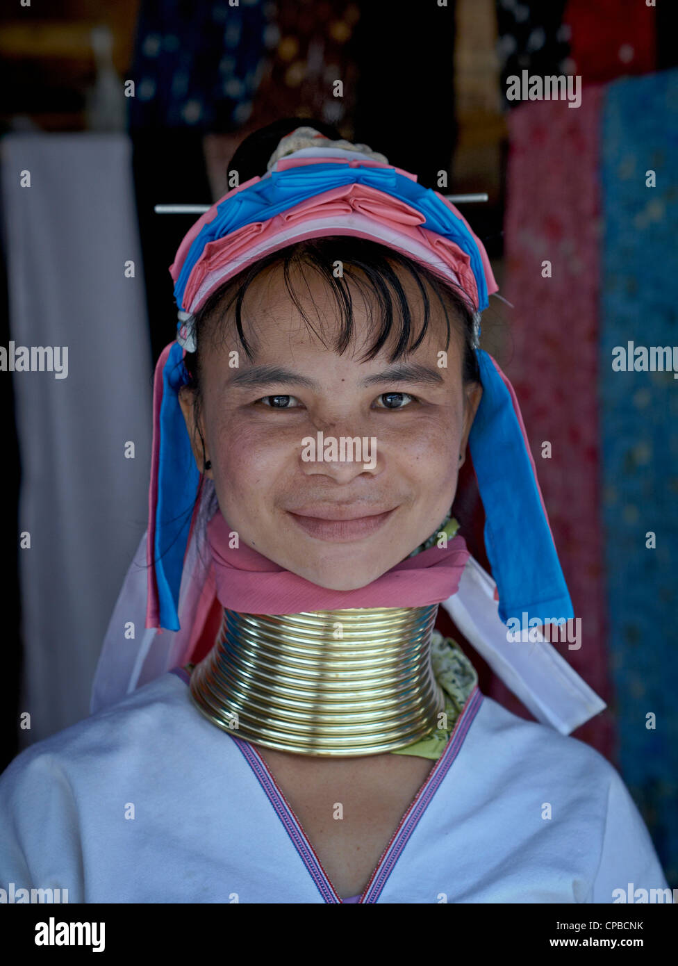 Lungo collo (Kayan) collina donna tribù del nord della Thailandia. Hill Tribes Foto Stock