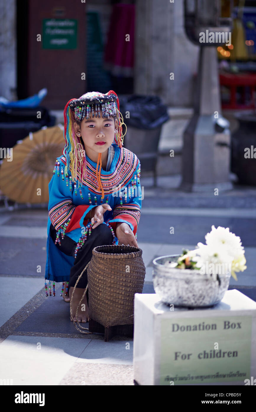 Lisu bambino Thailandia. Tribù delle colline settentrionali, ragazza di Lisu in costume tradizionale. Thailandia Bambini, Sud-est asiatico. Foto Stock