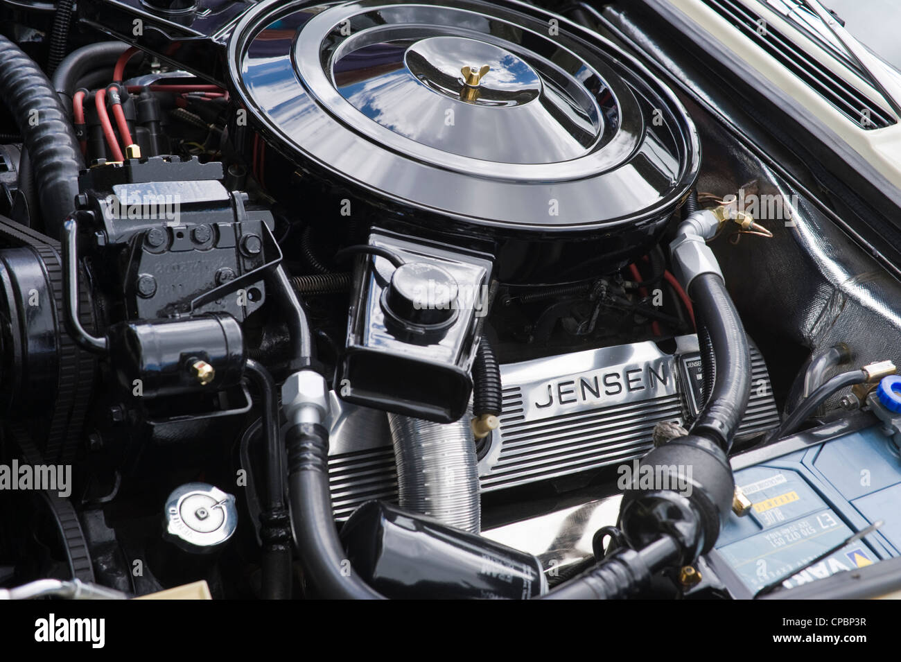 Motore della restaurata JENSEN classic auto sportiva Foto Stock