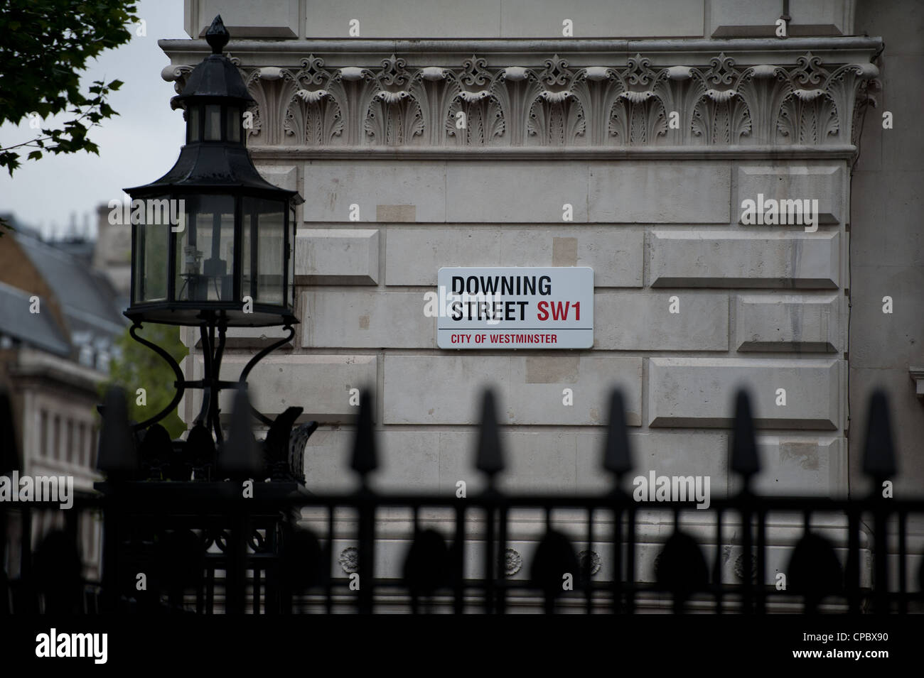 London street segno, Downing street, Inghilterra, Regno Unito, casa del Primo ministro britannico, il governo britannico Foto Stock