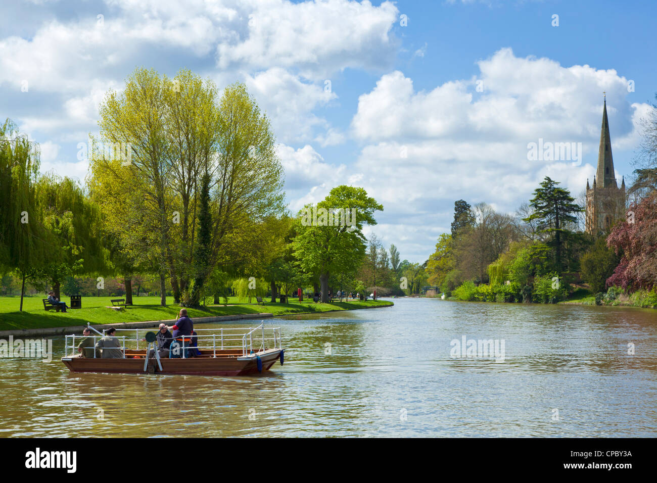 Azionato a mano traghetto per attraversare il fiume Avon Stratford upon Avon Warwickshire England Regno Unito GB EU Europe Foto Stock