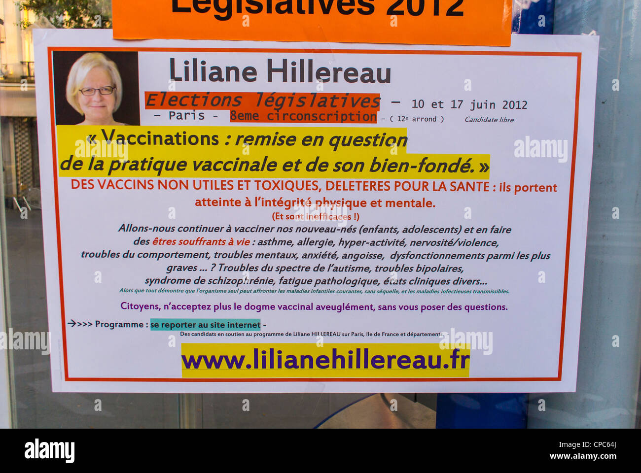 Parigi, Francia, Francese elezioni parlamentari Poster, Anti-Vaccination candidato, Liliane Hillereau Foto Stock
