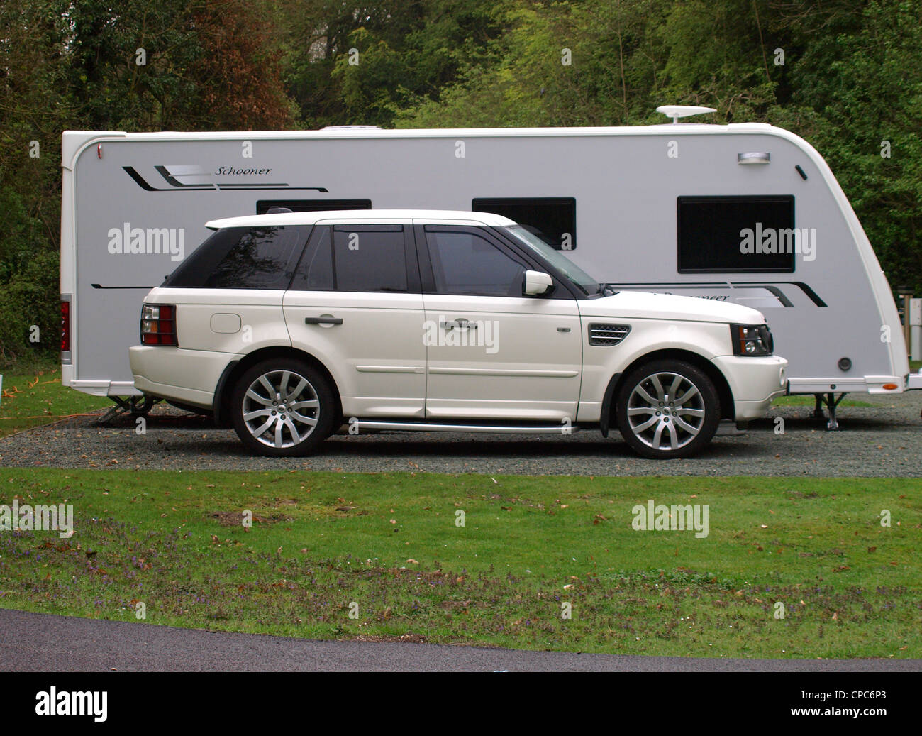 Range Rover e caravan, REGNO UNITO Foto Stock