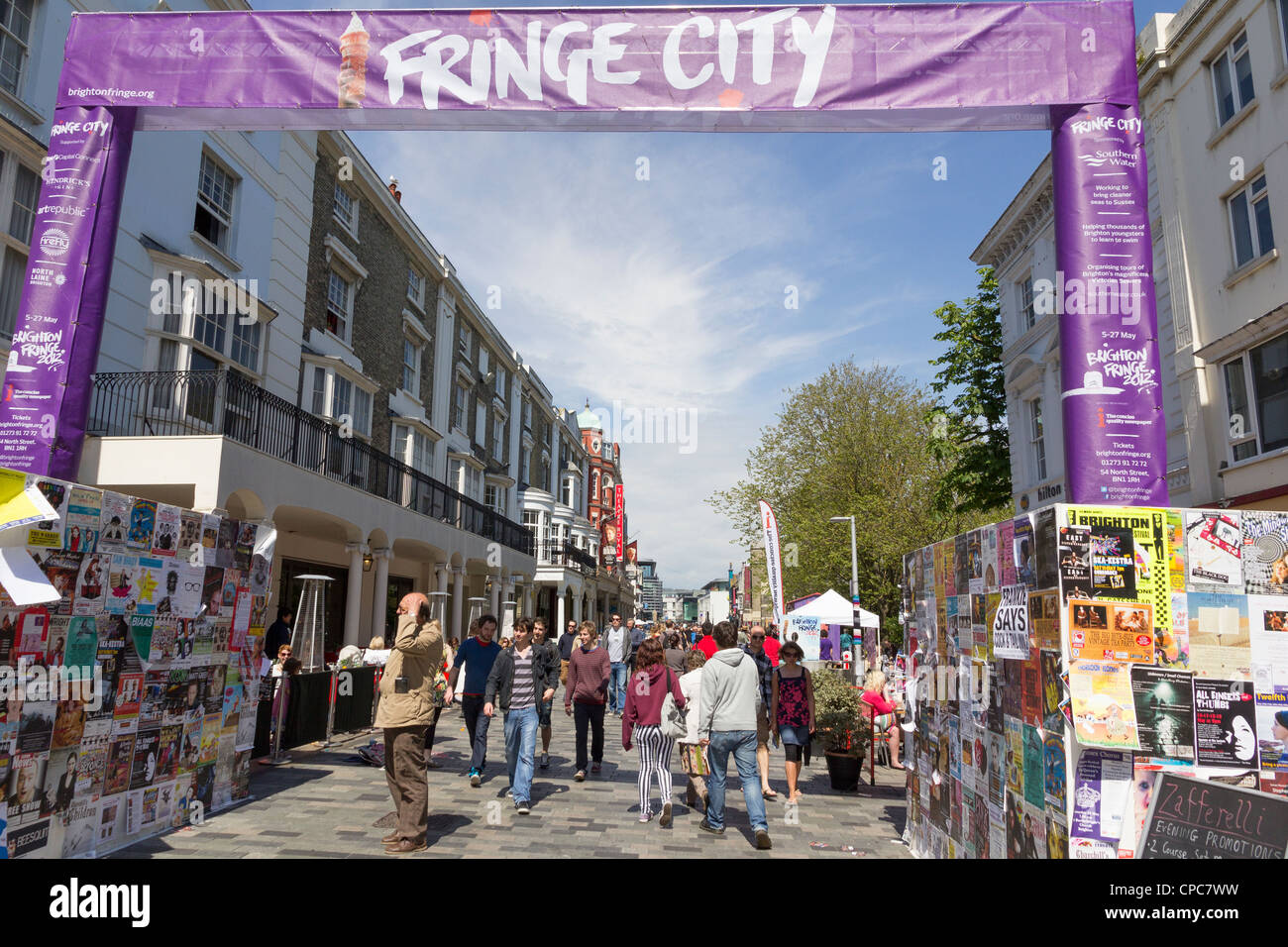 Brighton Festival 2012: l'ingresso alla città della frangia Foto Stock