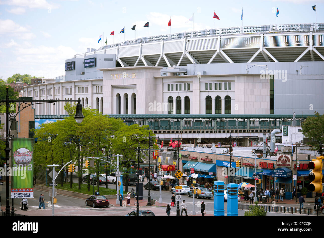Lo Yankee Stadium e il quartiere circostante in New York borough del Bronx Foto Stock