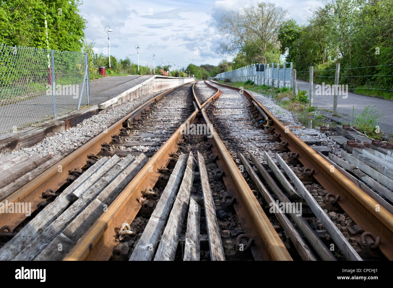 Avon riverside stazione sulla Valle di Avon linea ferroviaria vicino a Saltford e Bitton, Bristol, Regno Unito a fine giornata Foto Stock