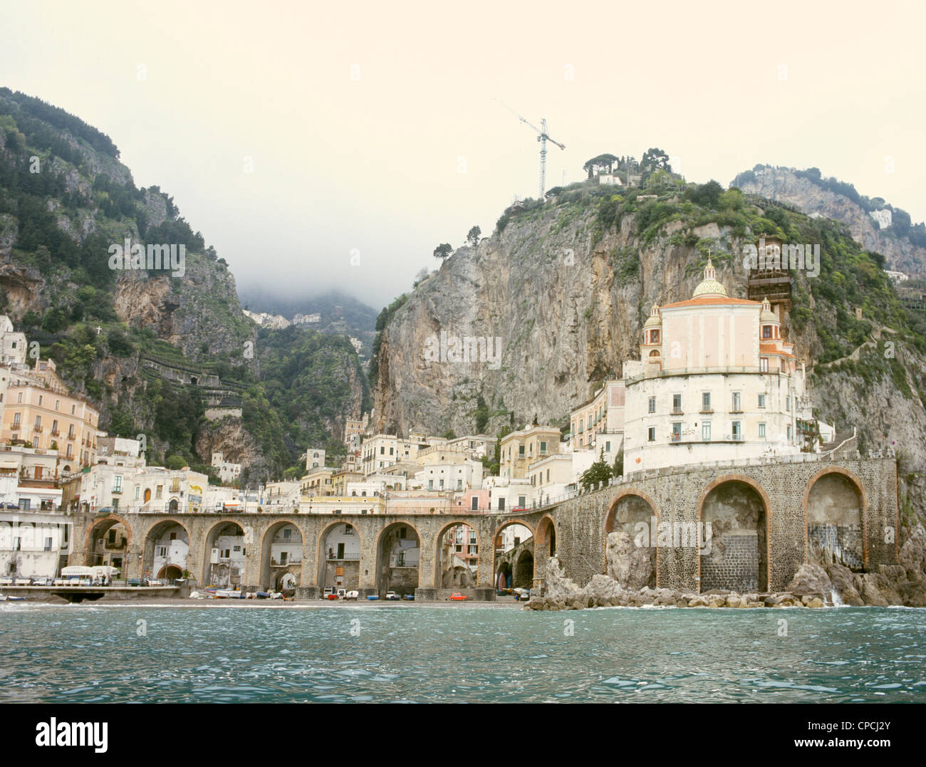 Italia Campania Costiera Amalfitana Amalfi dal mare Foto Stock