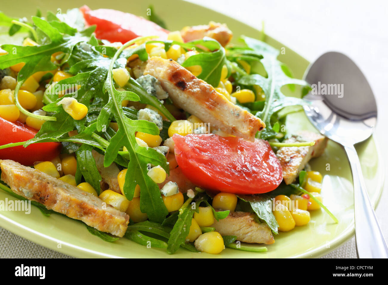 Insalata di pollo alla griglia,Closeup. Foto Stock
