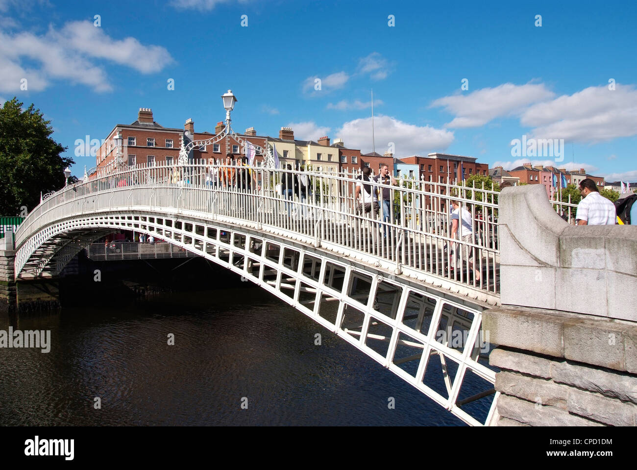 Halfpenny ponte sul fiume Liffey, Dublino Repubblica di Irlanda, Europa Foto Stock
