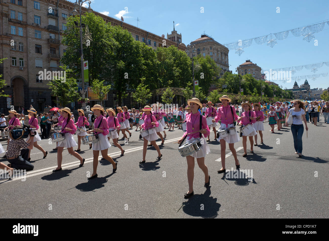 Ukrainian giornata per i bambini sfilano in Khreschatyk Street, Kiev, Ucraina, Europa Foto Stock