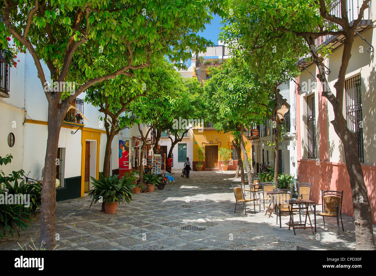 Europa Spagna Andalusia, Sevilla, Plaza nel quartiere Santa Cruz Foto Stock