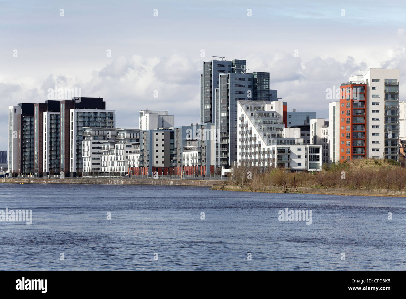 Glasgow Harbour appartamenti sulla sponda nord del fiume Clyde, Glasgow, Scozia, Regno Unito Foto Stock