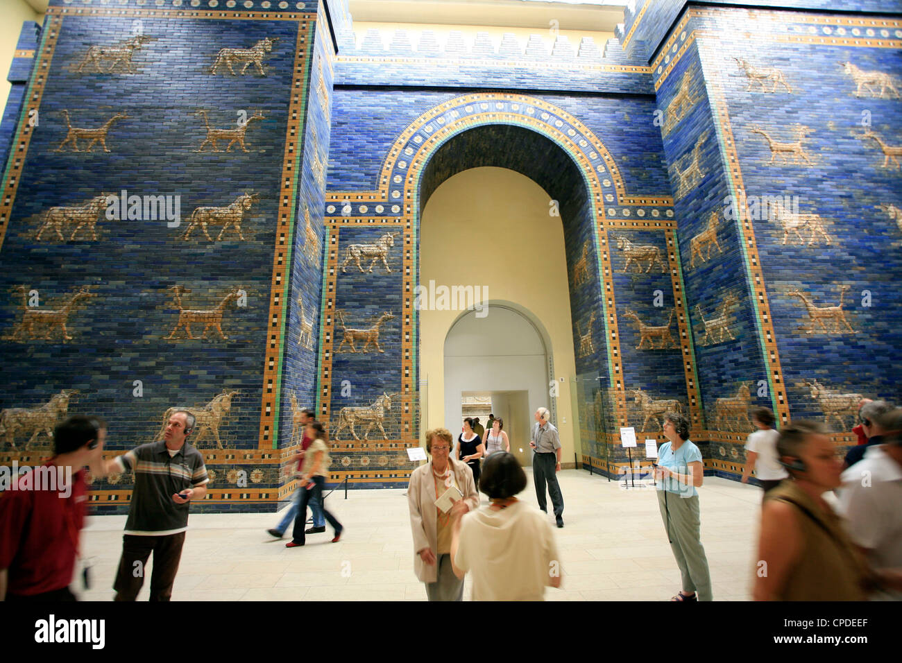 Ishtar Gate, Pergamon Museum di Berlino, Germania, Europa Foto Stock