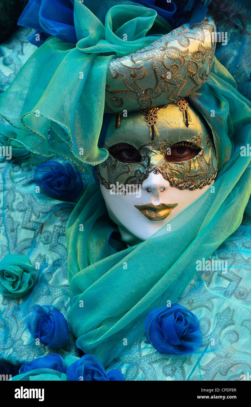 Figura mascherata in costume al Carnevale 2012, Venezia, Veneto, Italia, Europa Foto Stock