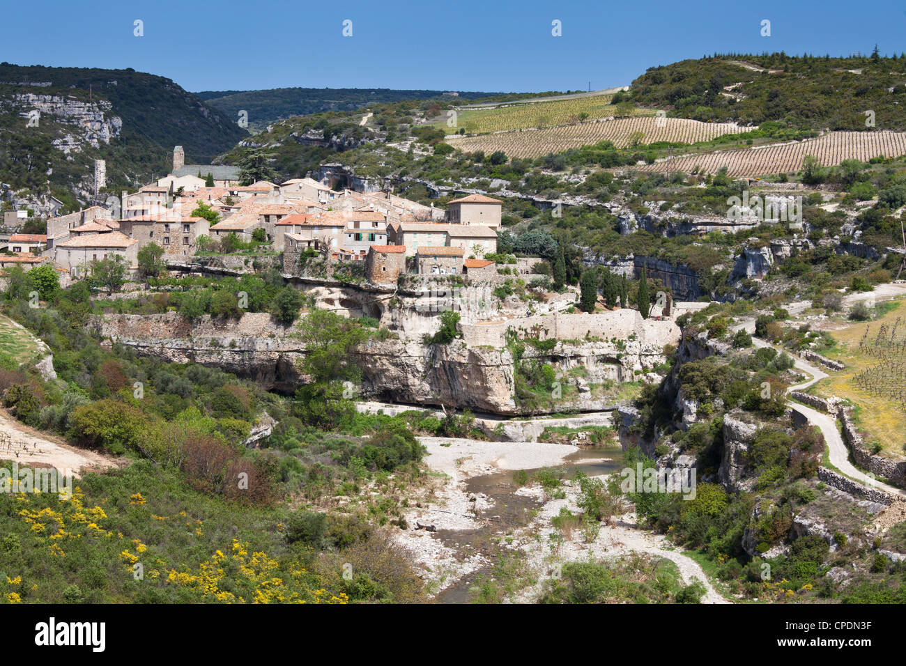 Una vista di Minerve, Languedoc-Roussillon, Francia, Europa Foto Stock