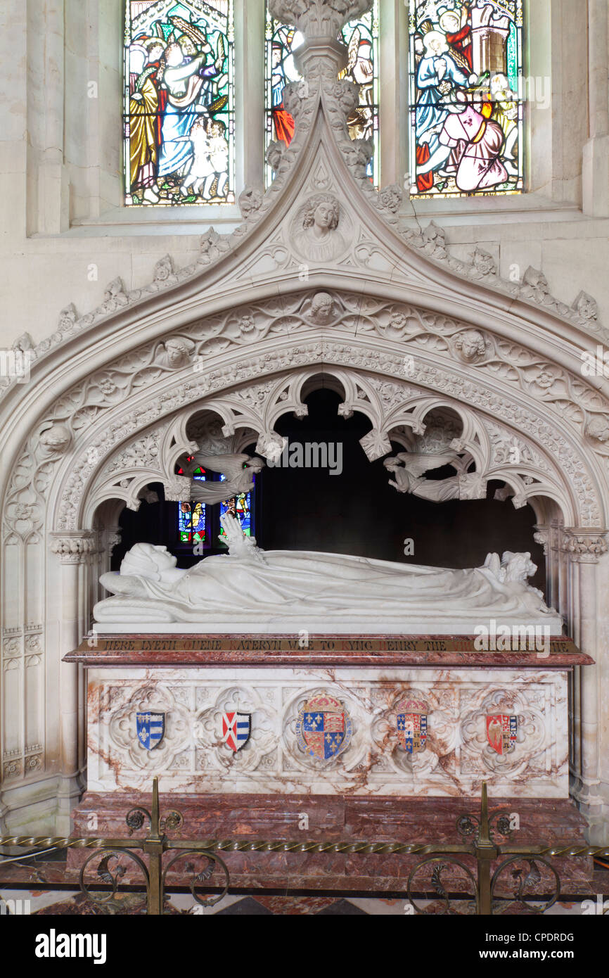 La tomba di Katherine Parr (1512 - 1548) nel Castello di Sudeley Cappella nei pressi del Cotswold città di Winchcombe, nel Gloucestershire. Foto Stock