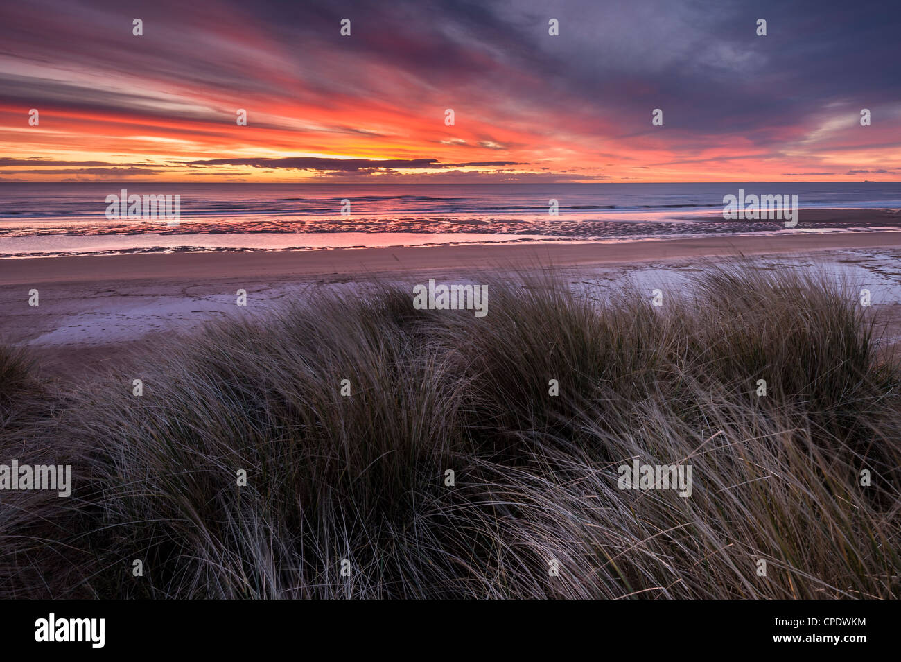 A Balmedie Beach a sunrise, Aberdeenshire, Scotland, Regno Unito Foto Stock