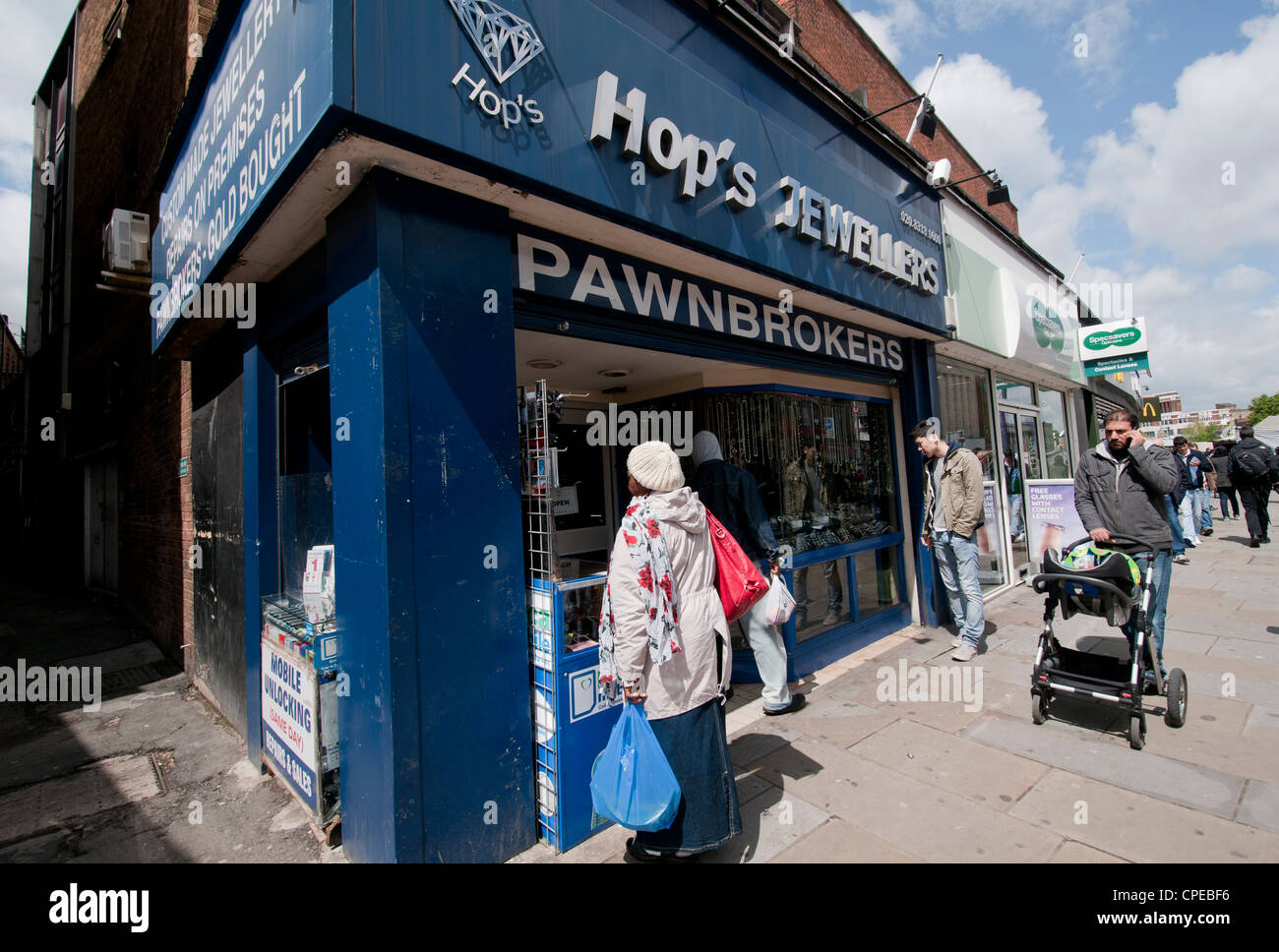 Pedina negozio di Broker a Lewisham Londra sud Foto Stock