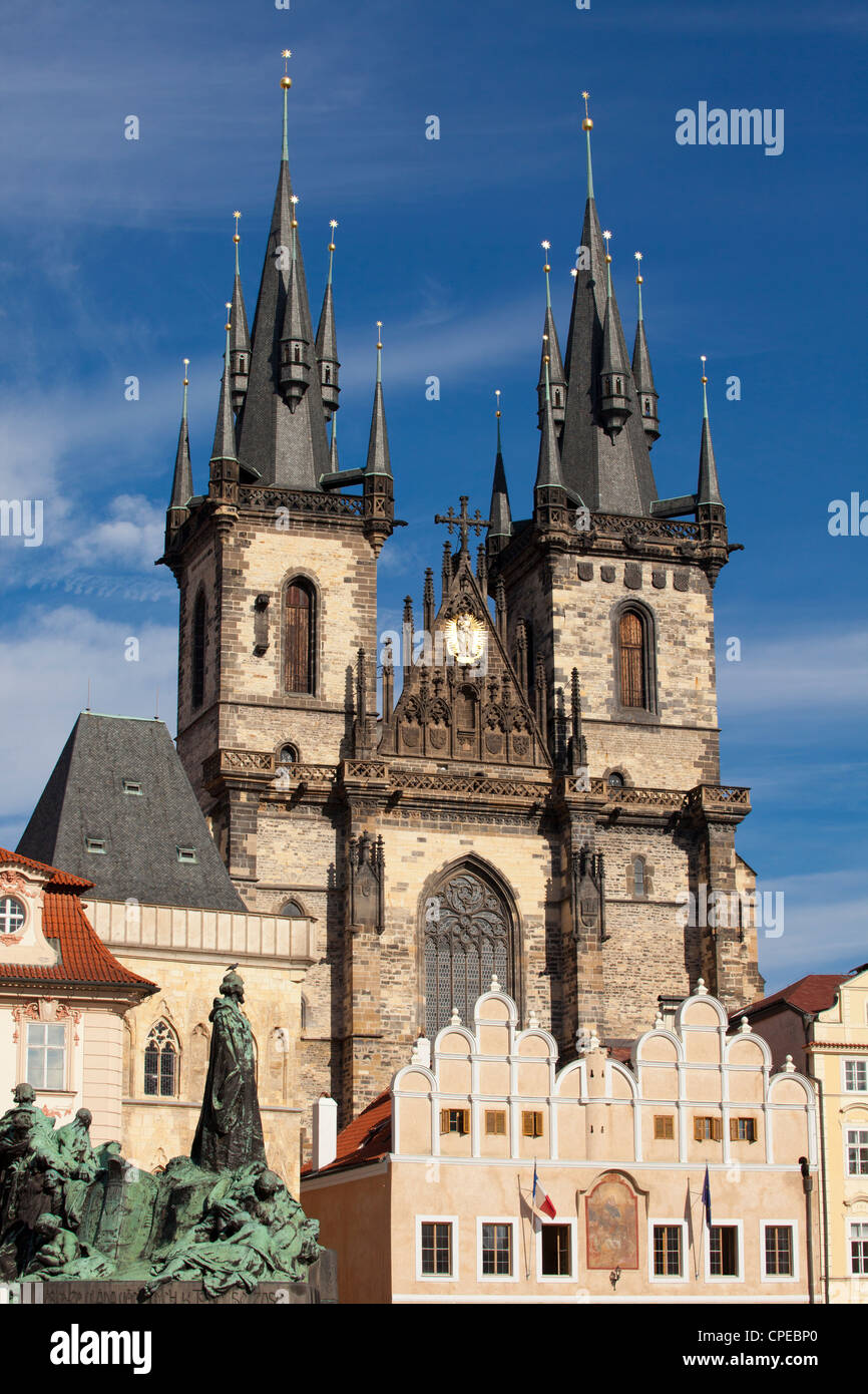 Chiesa di Tyn in Piazza della Città Vecchia. Praga, Repubblica Ceca Foto Stock