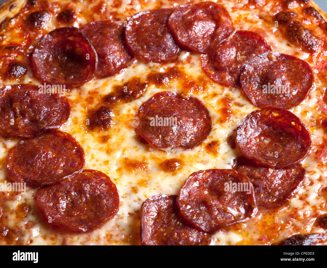 Pizza ai peperoni Foto Stock
