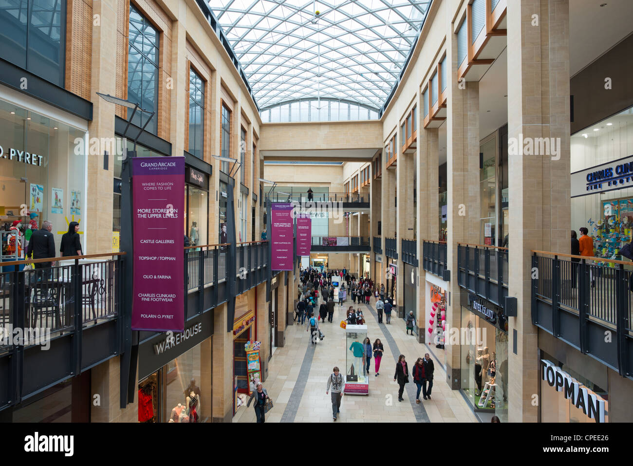 Il grand arcade shopping Centre di Cambridge, Inghilterra. Foto Stock