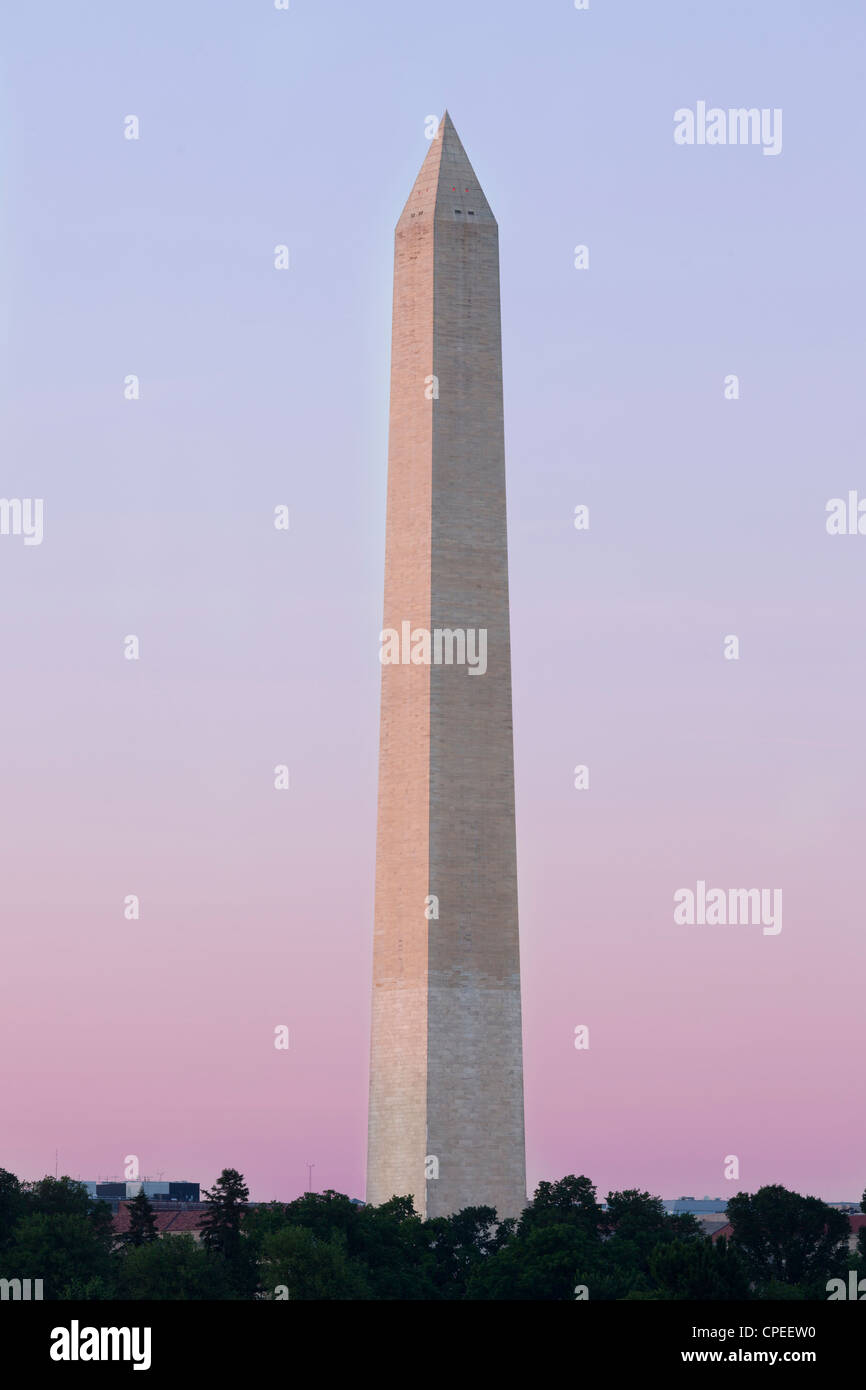 Rosa tramonto al Monumento di Washington. Foto Stock
