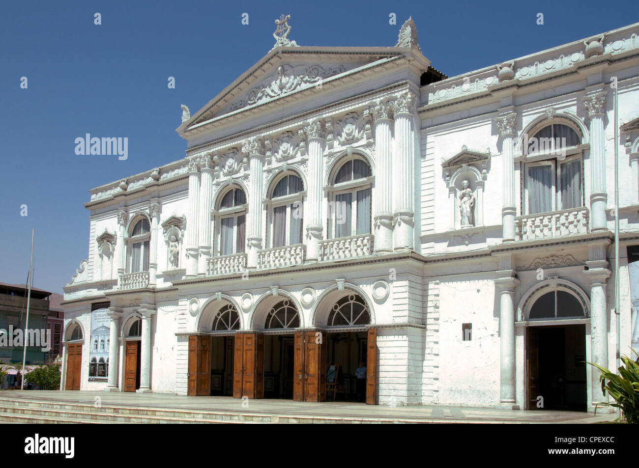 Teatro Municipal Plaza Arturo Prat Iquique Cile Foto Stock